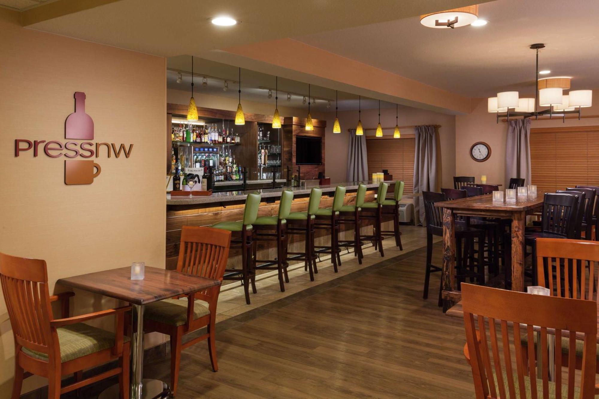 提加波特兰希尔顿逸林酒店 泰格德 外观 照片